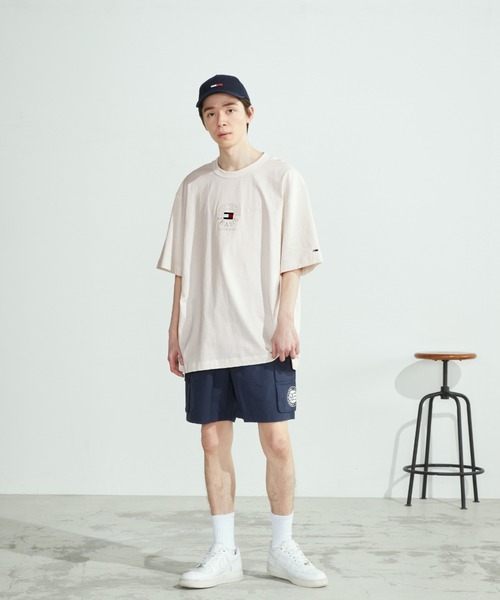 tommy jeans(トミー ジーンズ)の「ラウンドロゴクルーネックTシャツ(Tシャツ/カットソー・メンズ・ホワイト/ベージュ/ブルー/ブラック・SMALL/MEDIUM/LARGE/X-LARGE)」の17枚目の写真