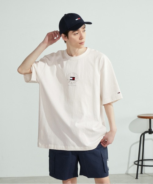 tommy jeans(トミー ジーンズ)の「ラウンドロゴクルーネックTシャツ(Tシャツ/カットソー・メンズ・ホワイト/ベージュ/ブルー/ブラック・SMALL/MEDIUM/LARGE/X-LARGE)」の16枚目の写真