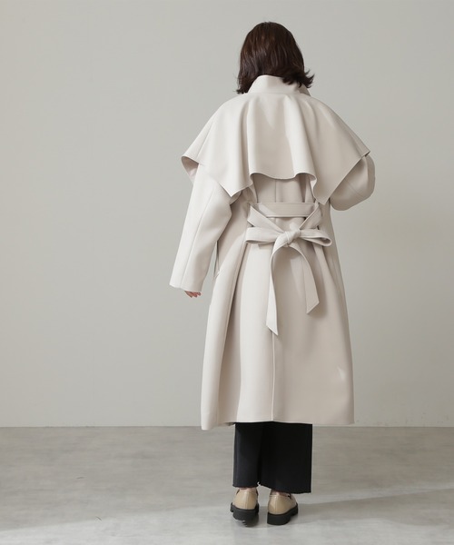 N.(N. Natural Beauty Basic)(エヌエヌナチュラルビューティーベーシック)の「◆ケープスタンドコート(その他アウター・レディース・ベージュ/ライラック・MEDIUM)」の10枚目の写真