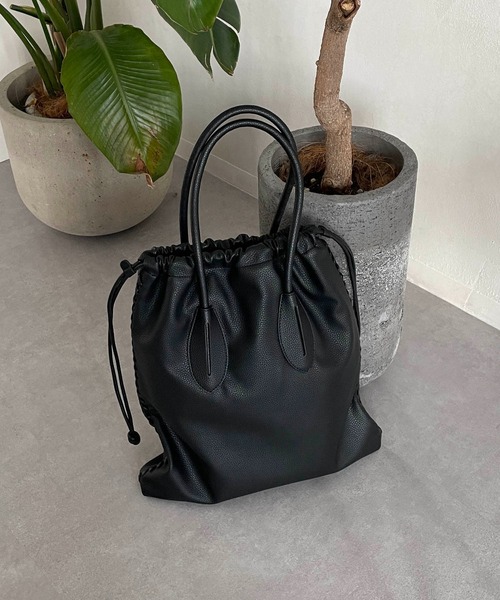 CAPRICIEUX LE'MAGE（カプリシューレマージュ）の「〈WEB限定カラー/イエロー〉TURNトートバッグ（トートバッグ・レディース・イエロー/キャメル/ブラック・FREE）」の6枚目の写真