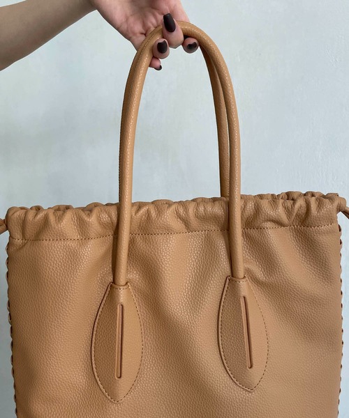 CAPRICIEUX LE'MAGE（カプリシューレマージュ）の「〈WEB限定カラー/イエロー〉TURNトートバッグ（トートバッグ・レディース・イエロー/キャメル/ブラック・FREE）」の17枚目の写真