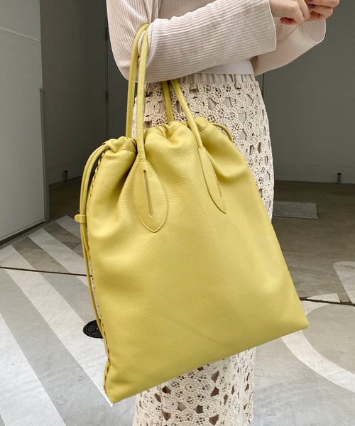 CAPRICIEUX LE'MAGE（カプリシューレマージュ）の「〈WEB限定カラー/イエロー〉TURNトートバッグ（トートバッグ・レディース・イエロー/キャメル/ブラック・FREE）」の15枚目の写真