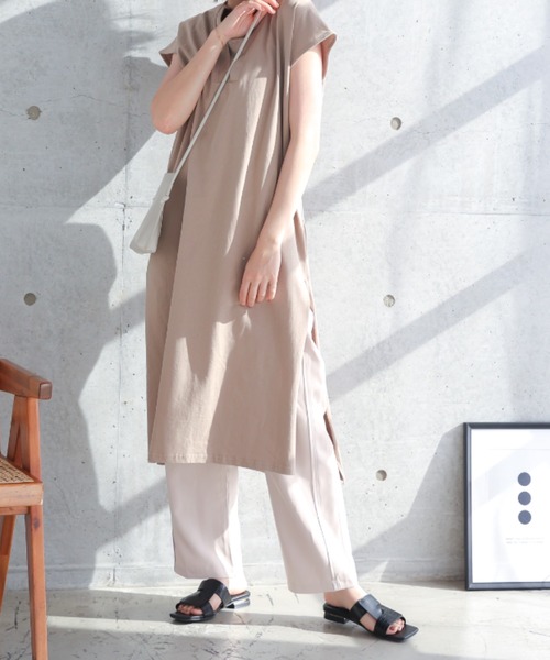 VIVIAN（ヴィヴィアン）の「ゴールドパーツヒールクロスミュールサンダル（サンダル・レディース・グレー系その他7/ダークブラウン/ベージュ/ブラック・L/S/M/LL）」の9枚目の写真