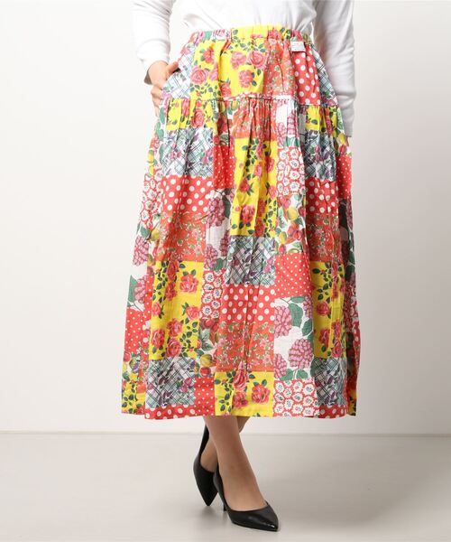 NEEDLE WORKS（ニードルワークス）の「PRINT-GATHER SKIRT（スカート・レディース・レッド/ブルー・S/M）」の2枚目の写真
