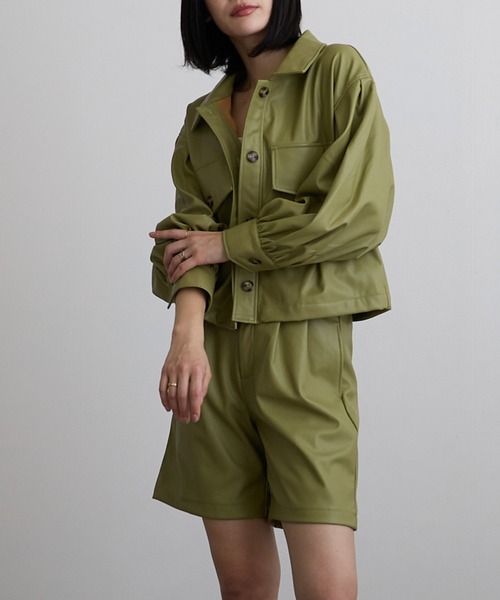 Mayree（メイリー）の「【Mayree】合成皮革　ボリュームスリーブジャケット（ブルゾン・レディース・ブラック/オリーブ/アイボリー・FREE）」の10枚目の写真