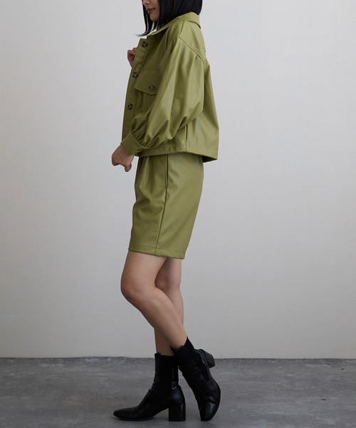 Mayree（メイリー）の「【Mayree】合成皮革　ボリュームスリーブジャケット（ブルゾン・レディース・ブラック/オリーブ/アイボリー・FREE）」の14枚目の写真