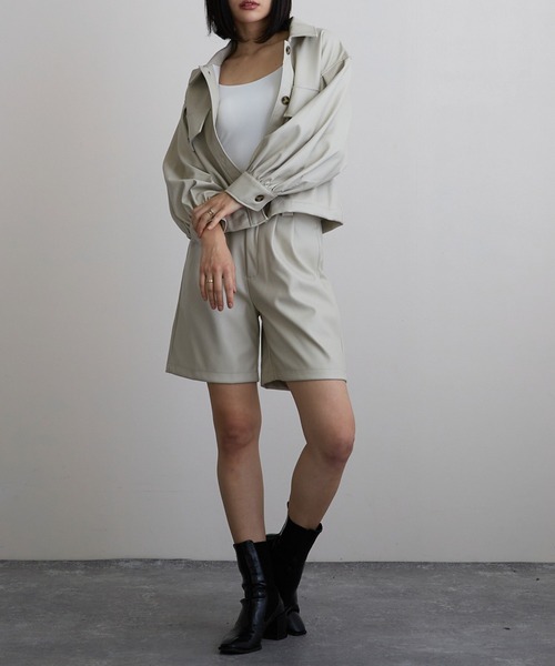 Mayree（メイリー）の「【Mayree】合成皮革　ボリュームスリーブジャケット（ブルゾン・レディース・ブラック/オリーブ/アイボリー・FREE）」の19枚目の写真