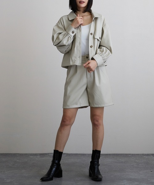 Mayree（メイリー）の「【Mayree】合成皮革　ボリュームスリーブジャケット（ブルゾン・レディース・ブラック/オリーブ/アイボリー・FREE）」の21枚目の写真