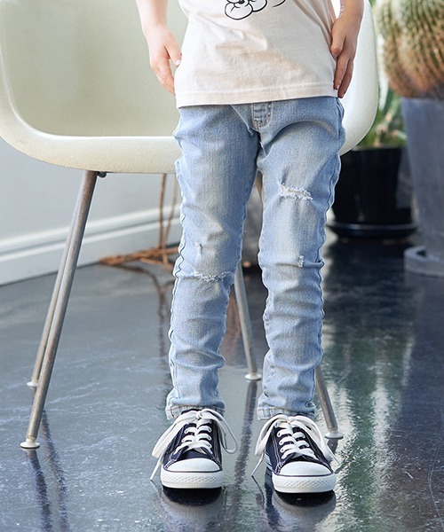 b・ROOM（ビールーム）の「ダメージスキニーパンツ（デニムパンツ・キッズ・グレー/サックスブルー・100cm/130cm/120cm/90cm/110cm）」の2枚目の写真