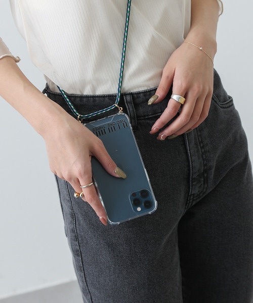 COLONY 2139（コロニートゥーワンスリーナイン）の「クリアショルダースマホケース/iPhone12/12 pro/13（スマホケース/カバー・レディース・ホワイト/ブラック/グリーン・12/13）」の3枚目の写真