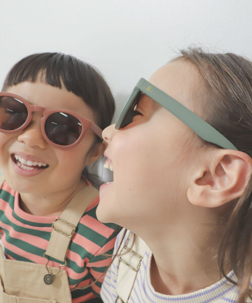 B:MING by BEAMS（ビーミングバイビームス）の「delieb × B:MING by BEAMS / 別注 NAHANNI サングラス（サングラス・キッズ・グリーン系その他/イエロー系その他5/レッド系その他2・ONE SIZE）」の4枚目の写真