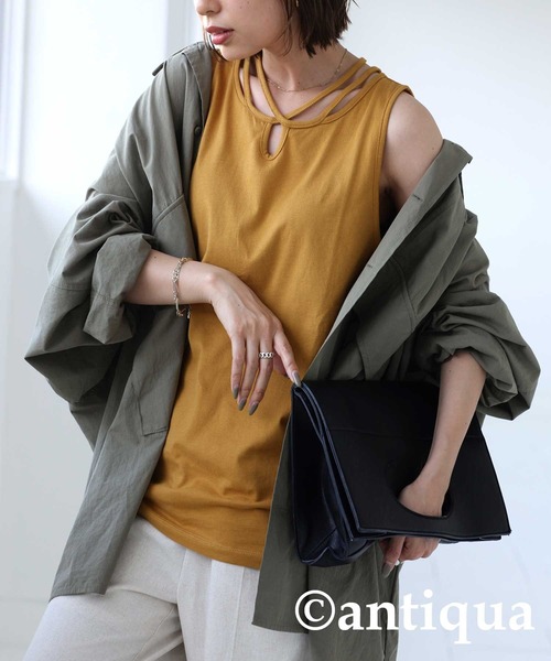 antiqua(アンティカ)の「綿100%クロスデザインタンク(タンクトップ・レディース・ブラック/カーキ/オレンジ/ダークグレー/マスタード・FREE)」の12枚目の写真