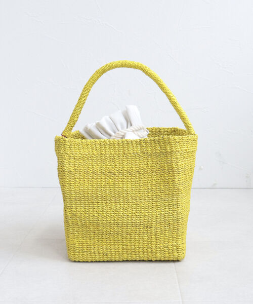 EARTH MADE(アースメイド)の「【EARTH MADE/アースメイド】ABACA SQUARE BAG(かごバッグ・レディース・ブルー/イエロー/グリーン/ピンク・FREE)」の8枚目の写真