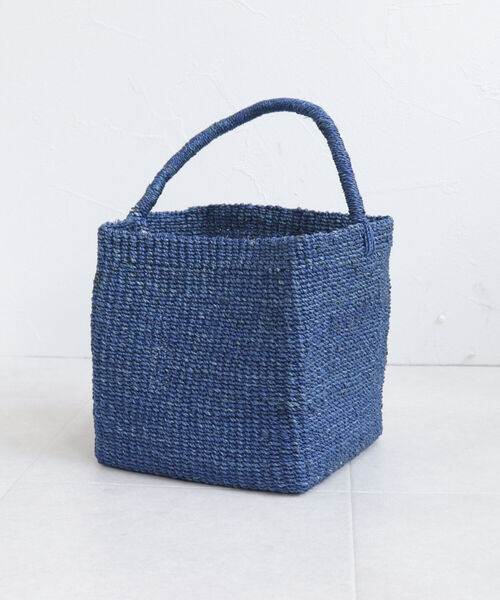 EARTH MADE(アースメイド)の「【EARTH MADE/アースメイド】ABACA SQUARE BAG(かごバッグ・レディース・ブルー/イエロー/グリーン/ピンク・FREE)」の14枚目の写真