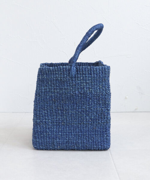 EARTH MADE(アースメイド)の「【EARTH MADE/アースメイド】ABACA SQUARE BAG(かごバッグ・レディース・ブルー/イエロー/グリーン/ピンク・FREE)」の15枚目の写真