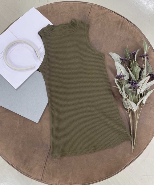 SPIGA(スピーガ)の「ノースリーブハイネック(ニット/セーター・レディース・ブラック/オフホワイト/カーキ/ボルドー/ネイビー・FREE)」の4枚目の写真