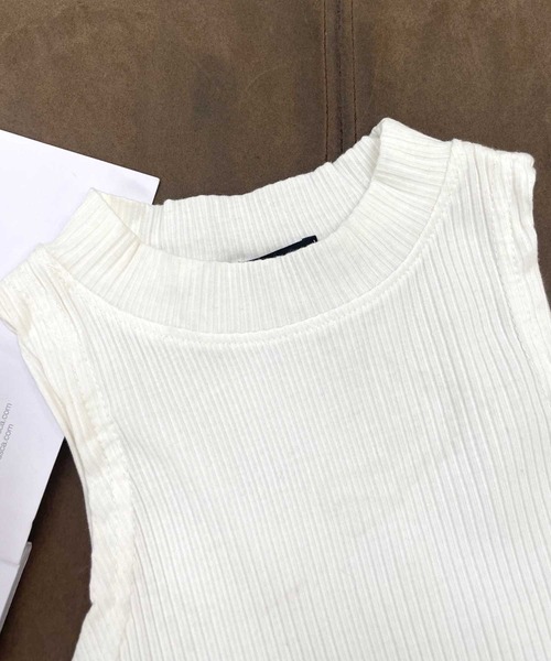 SPIGA(スピーガ)の「ノースリーブハイネック(ニット/セーター・レディース・ブラック/オフホワイト/カーキ/ボルドー/ネイビー・FREE)」の14枚目の写真