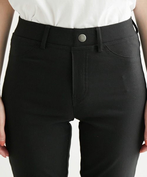 GUNZE(グンゼ)の「【GUNZE/グンゼ】綿混レギンスパンツ(その他パンツ・レディース・ブラック/オフホワイト・40/36/38)」の6枚目の写真