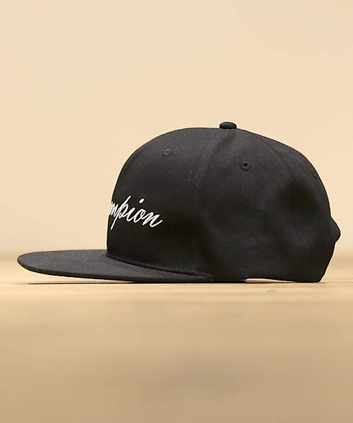And A(アンドエー)の「Champion Baseball Cap(キャップ・メンズ・ホワイト/ブラック・FREE)」の2枚目の写真