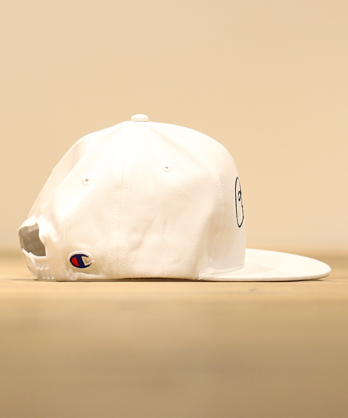 And A(アンドエー)の「Champion Baseball Cap(キャップ・メンズ・ホワイト/ブラック・FREE)」の4枚目の写真