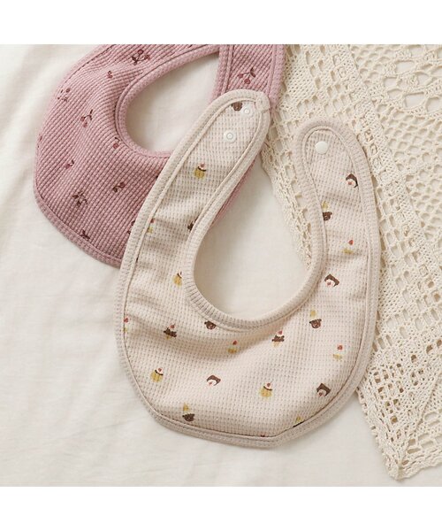 apres les cours（アプレレクール）の「スイーツ・さくらんぼ柄スタイ（スタイ/よだれかけ・キッズ・ピンク/キナリ・90）」の13枚目の写真