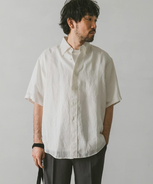 URBAN RESEARCH DOORS(アーバンリサーチドアーズ)の「リネンボタンダウンシャツ(シャツ/ブラウス・メンズ・ブルー/グリーン/ネイビー/オフホワイト・MEDIUM/LARGE)」の5枚目の写真