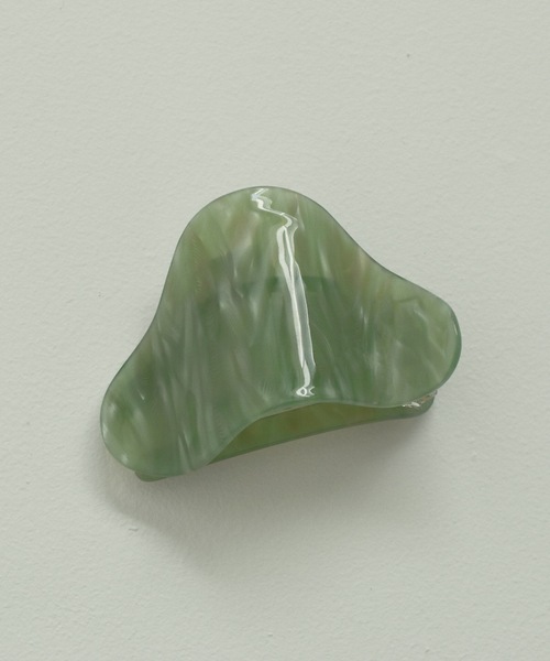 GOLDY（ゴールディ）の「ニュアンス トライアングル アセチ ヘアー クリップ（バレッタ/ヘアクリップ・レディース・ライトブルー/ブラウン/イエロー/アイボリー/グレー/グリーン・FREE）」の4枚目の写真