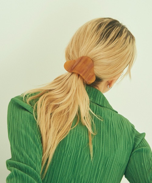 GOLDY（ゴールディ）の「ニュアンス トライアングル アセチ ヘアー クリップ（バレッタ/ヘアクリップ・レディース・ライトブルー/ブラウン/イエロー/アイボリー/グレー/グリーン・FREE）」の19枚目の写真