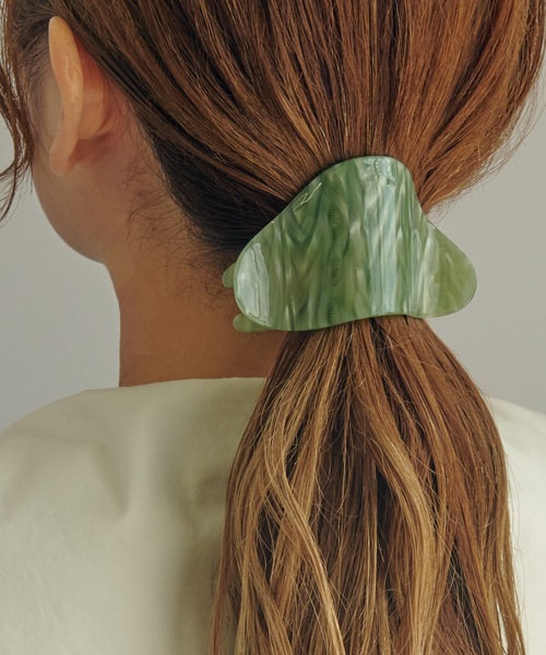 GOLDY（ゴールディ）の「ニュアンス トライアングル アセチ ヘアー クリップ（バレッタ/ヘアクリップ・レディース・ライトブルー/ブラウン/イエロー/アイボリー/グレー/グリーン・FREE）」の12枚目の写真