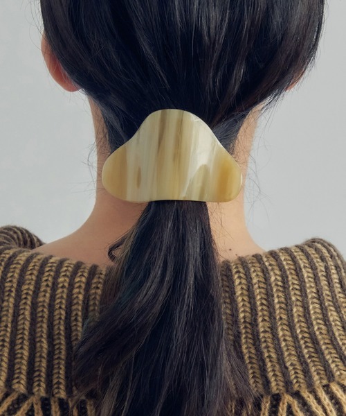 GOLDY（ゴールディ）の「ニュアンス トライアングル アセチ ヘアー クリップ（バレッタ/ヘアクリップ・レディース・ライトブルー/ブラウン/イエロー/アイボリー/グレー/グリーン・FREE）」の7枚目の写真