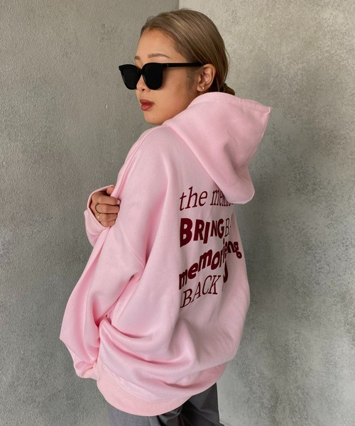 SHAGGIE(シャギー)の「バックメッセージプリントオーバー裏起毛パーカー(パーカー・レディース・グレー/ブルー/ピンク・FREE)」の15枚目の写真