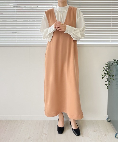 Doux Belle（ドゥーベル）の「深めｖネックオールインワンワンピース（ワンピース・レディース・ブラック/ネイビー/ベージュ/グレー/カーキ・FREE）」の21枚目の写真