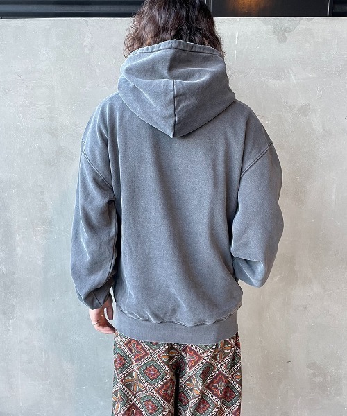 Carhartt WIP（カーハートダブリューアイピー）の「[carhartt WIP/カーハートダブリューアイピー] VISTA ワンポイントロゴスウェットパーカー（パーカー・レディース・モスグリーン/ダークグレー・S/M/L/XL）」の7枚目の写真