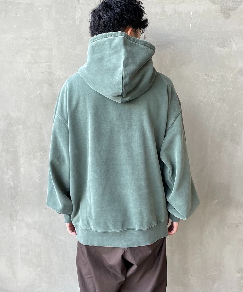 Carhartt WIP（カーハートダブリューアイピー）の「[carhartt WIP/カーハートダブリューアイピー] VISTA ワンポイントロゴスウェットパーカー（パーカー・レディース・モスグリーン/ダークグレー・S/M/L/XL）」の18枚目の写真