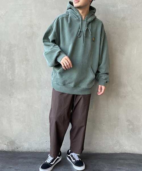 Carhartt WIP（カーハートダブリューアイピー）の「[carhartt WIP/カーハートダブリューアイピー] VISTA ワンポイントロゴスウェットパーカー（パーカー・レディース・モスグリーン/ダークグレー・S/M/L/XL）」の4枚目の写真