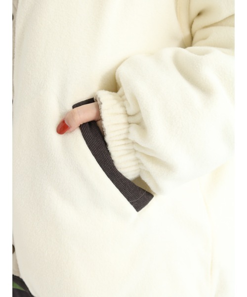 Samansa Mos2（サマンサ モスモス）の「リバーシブルフリースブルゾン（ブルゾン・レディース・ベージュ/カーキ/チャコール/キナリ・ﾌﾘ-）」の6枚目の写真