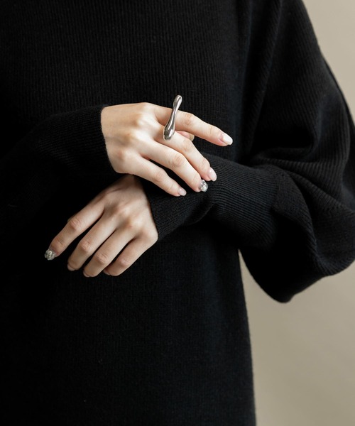 SMELLY（スメリー）の「ニュアンスメタルバーリング（リング・レディース・シルバー・-）」の3枚目の写真