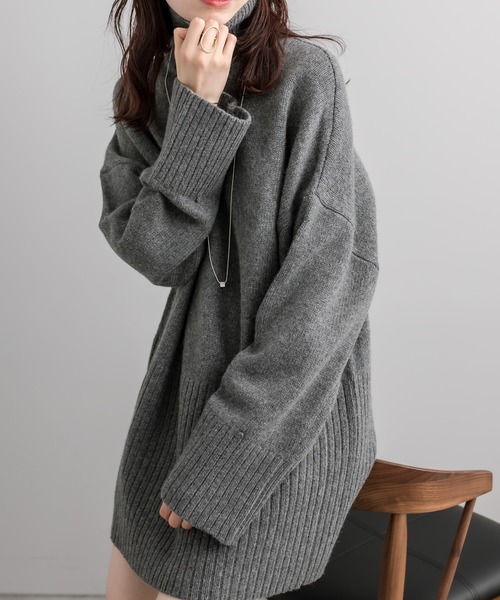 mystic（ミスティック）の「BACKスリットタートルニット（ニット/セーター・レディース・オフホワイト/ブルー/チャコールグレー/オレンジ・FREE）」の13枚目の写真