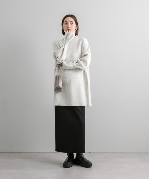 mystic（ミスティック）の「BACKスリットタートルニット（ニット/セーター・レディース・オフホワイト/ブルー/チャコールグレー/オレンジ・FREE）」の17枚目の写真