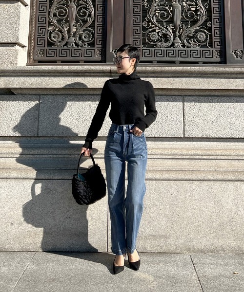 JENNE(ジェンヌ)の「センタープレス JENNEデニムパンツ(デニムパンツ・レディース・ブルー・SMALL/MEDIUM/LARGE/X-SMALL)」の2枚目の写真