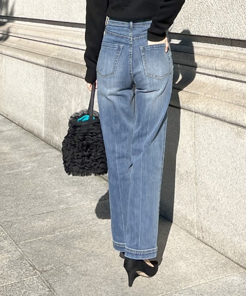 JENNE(ジェンヌ)の「センタープレス JENNEデニムパンツ(デニムパンツ・レディース・ブルー・SMALL/MEDIUM/LARGE/X-SMALL)」の4枚目の写真