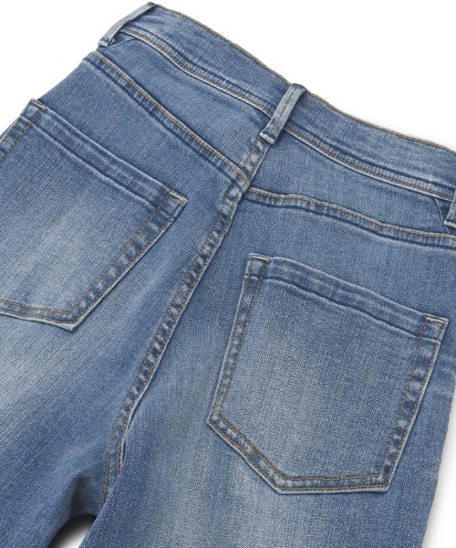JENNE(ジェンヌ)の「センタープレス JENNEデニムパンツ(デニムパンツ・レディース・ブルー・SMALL/MEDIUM/LARGE/X-SMALL)」の18枚目の写真