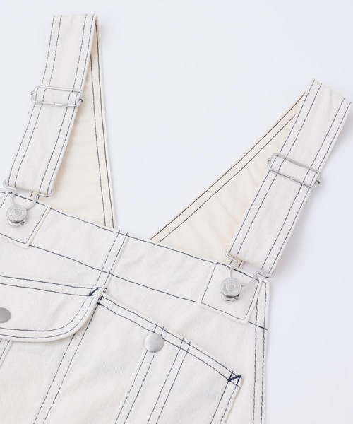 MILKFED.(ミルクフェド)の「DENIM OVERALLS(サロペット/オーバーオール・レディース・オフホワイト/ブラック/ライトインディゴブルー・S/M)」の17枚目の写真