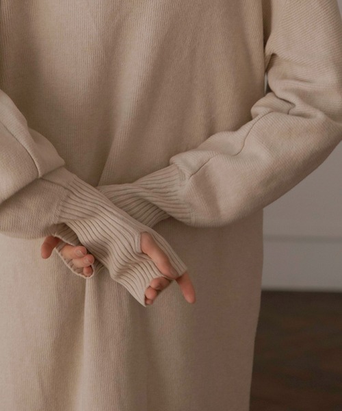 MIELI INVARIANT（ミエリインヴァリアント）の「Turtle Eco Knit Onepiece（ワンピース・レディース・アイボリー/グレー系その他/ブラック・FREE）」の12枚目の写真