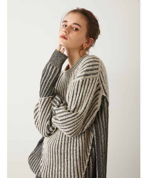 LA PEAU DE GEM（ラポドゥジェム）の「【LA PEAU DE GEM】プレーティングリブニット（ニット/セーター・レディース・ネイビー/グレー・FREE）」の22枚目の写真