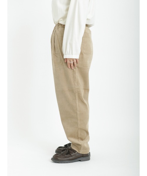 Samansa Mos2(サマンサ モスモス)の「太コーデュロイテーパードパンツ(その他パンツ・レディース・オフホワイト/グレー/ベージュ/オレンジ/グリーン・フリ-)」の11枚目の写真