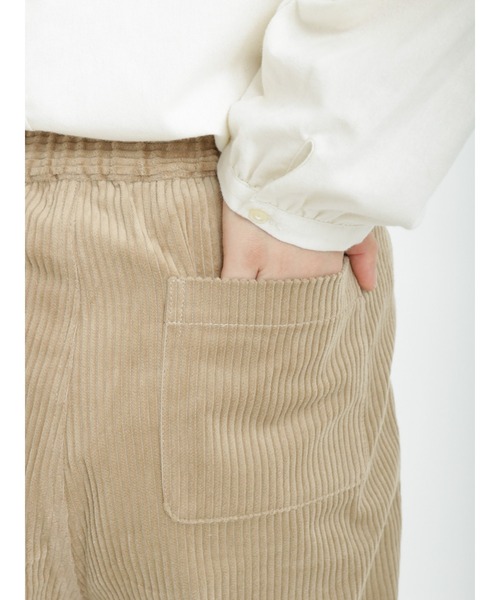Samansa Mos2(サマンサ モスモス)の「太コーデュロイテーパードパンツ(その他パンツ・レディース・オフホワイト/グレー/ベージュ/オレンジ/グリーン・フリ-)」の13枚目の写真