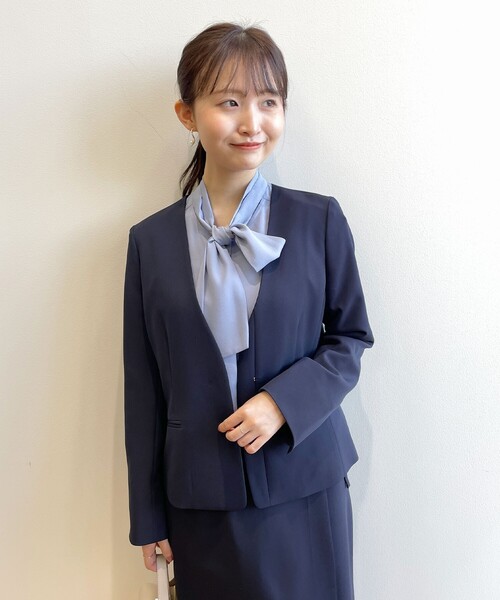 index（インデックス）の「◆セットアップ対応 ノーカラージャケット【洗える/UV/イージーケア】（ノーカラージャケット・レディース・ライトグレー/ブルー系5/ネイビー・40/38/42/36）」の4枚目の写真