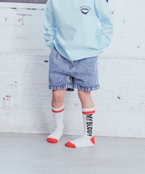 LOWRYS FARM（ローリーズファーム）の「ＣＯＮＥデニムショートパンツ　177885（デニムパンツ・キッズ・ワンウォッシュ/ケミカルウォッシュ・110cm/120cm/130cm/140cm/150cm）」の2枚目の写真