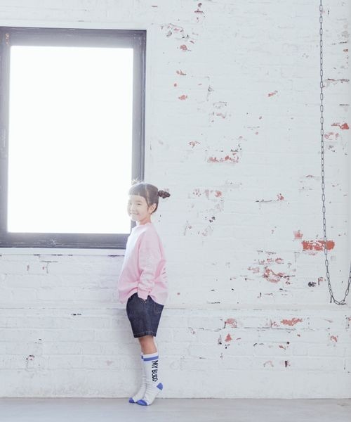 LOWRYS FARM（ローリーズファーム）の「ＣＯＮＥデニムショートパンツ　177885（デニムパンツ・キッズ・ワンウォッシュ/ケミカルウォッシュ・110cm/120cm/130cm/140cm/150cm）」の10枚目の写真